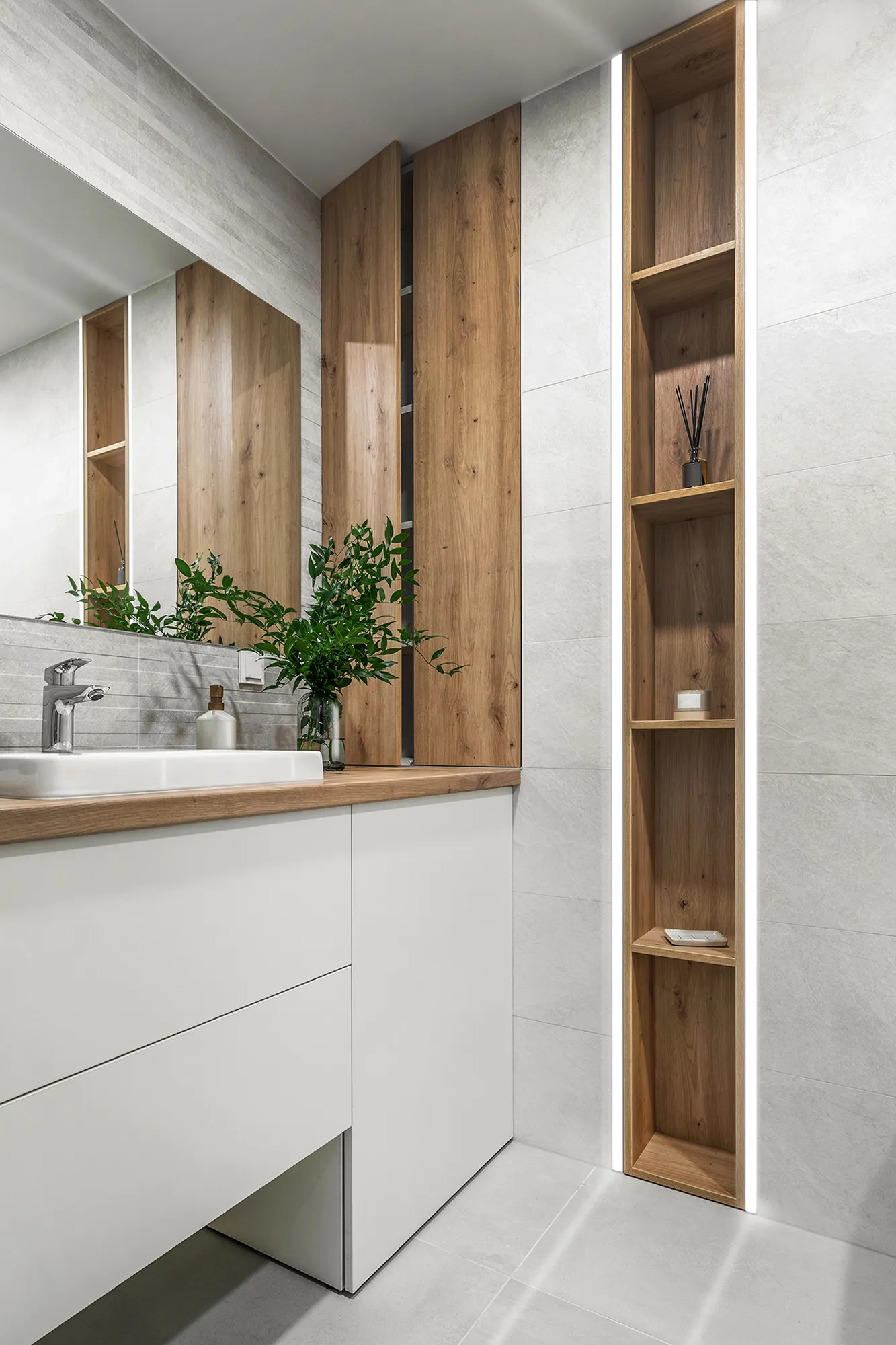 Tiras 2m, 35 x 11mm  Trimless Aluminium Profile With Diffuser And Accessories M8070  Mantra Fusion Tiras LED Profile